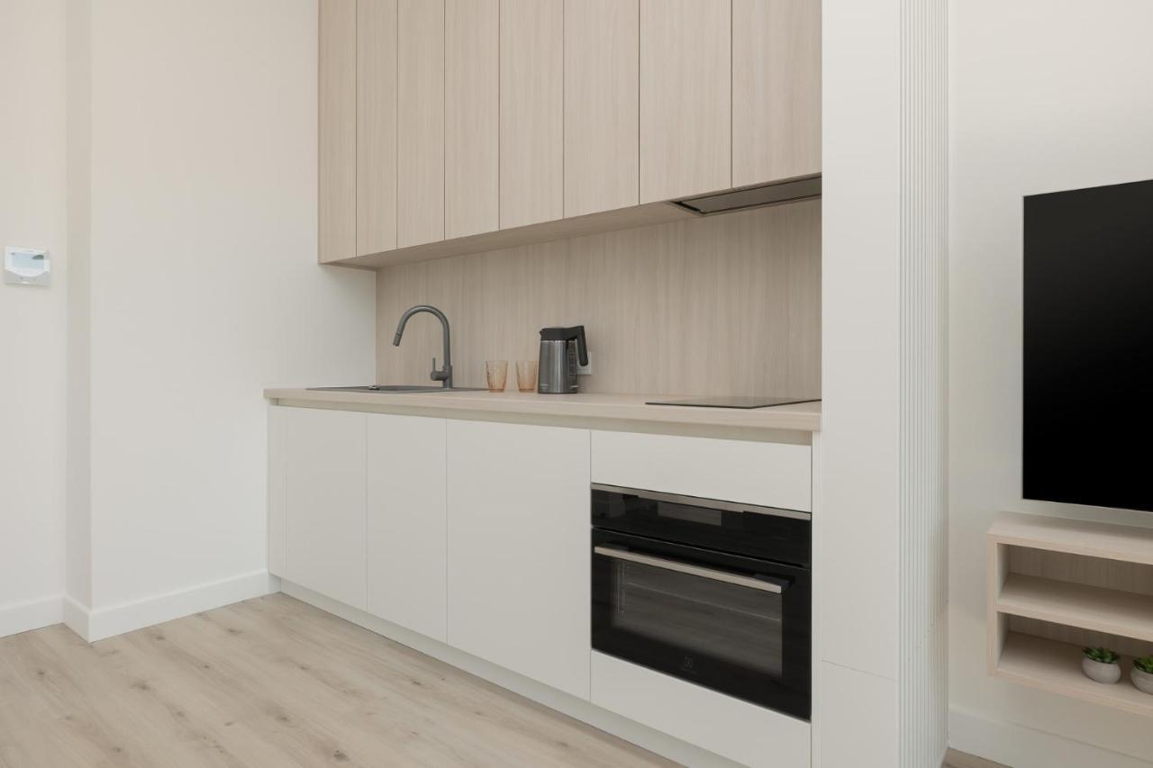 Apartment Shellter 33 Forrest Art & Design