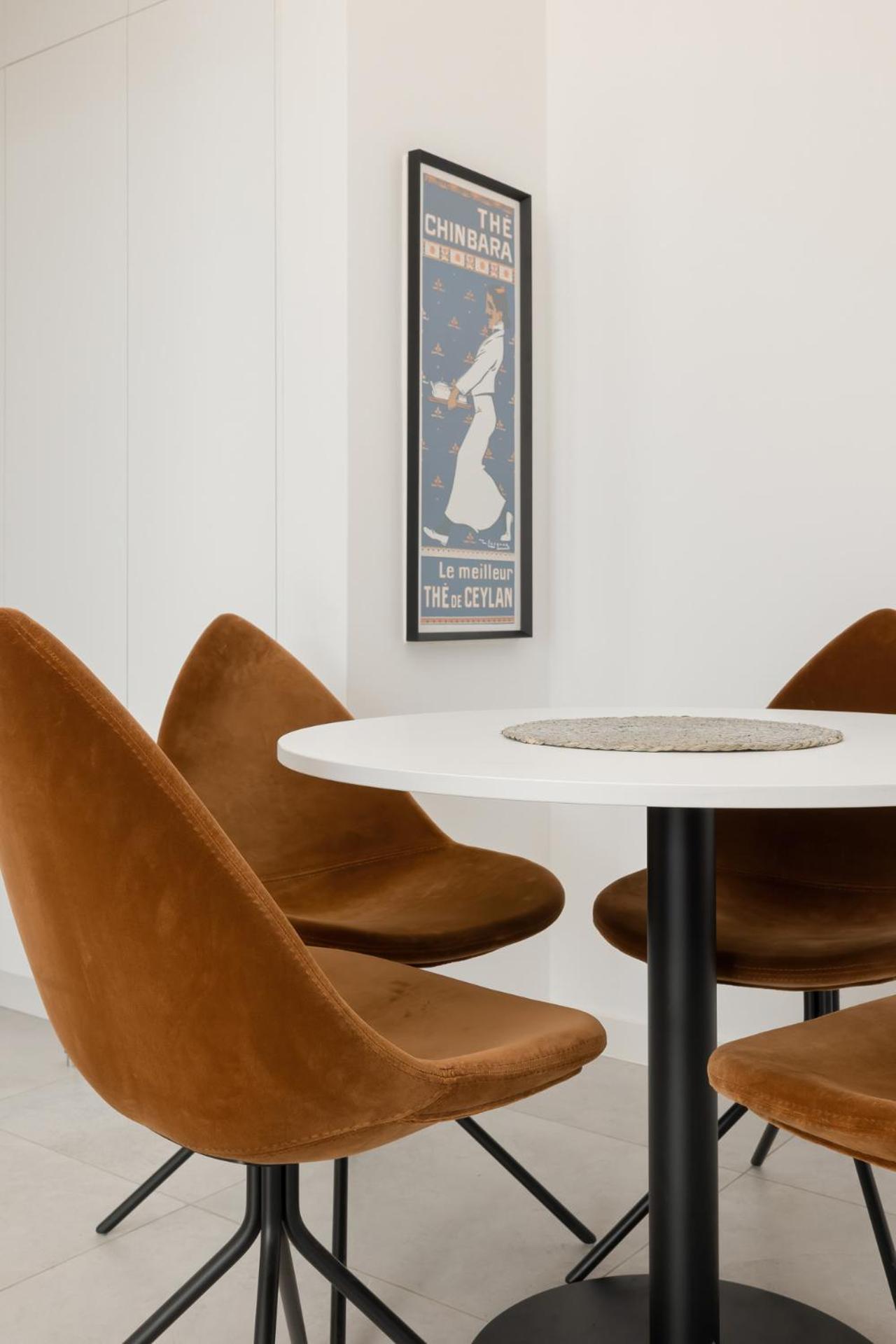 Shellter 33 Forrest Art & Design Apartment *
