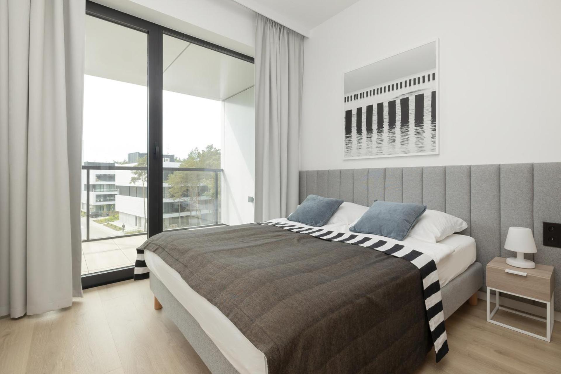 Apartment Shellter 33 Forrest Art & Design