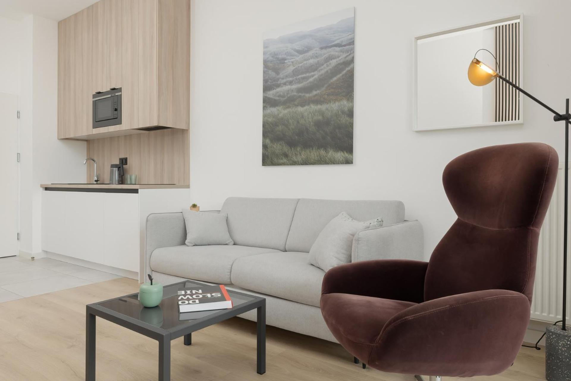 Apartment Shellter 33 Forrest Art & Design