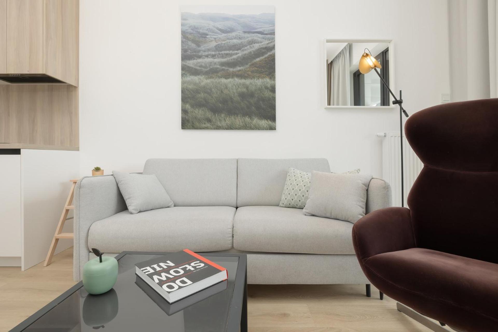 Shellter 33 Forrest Art & Design Apartment